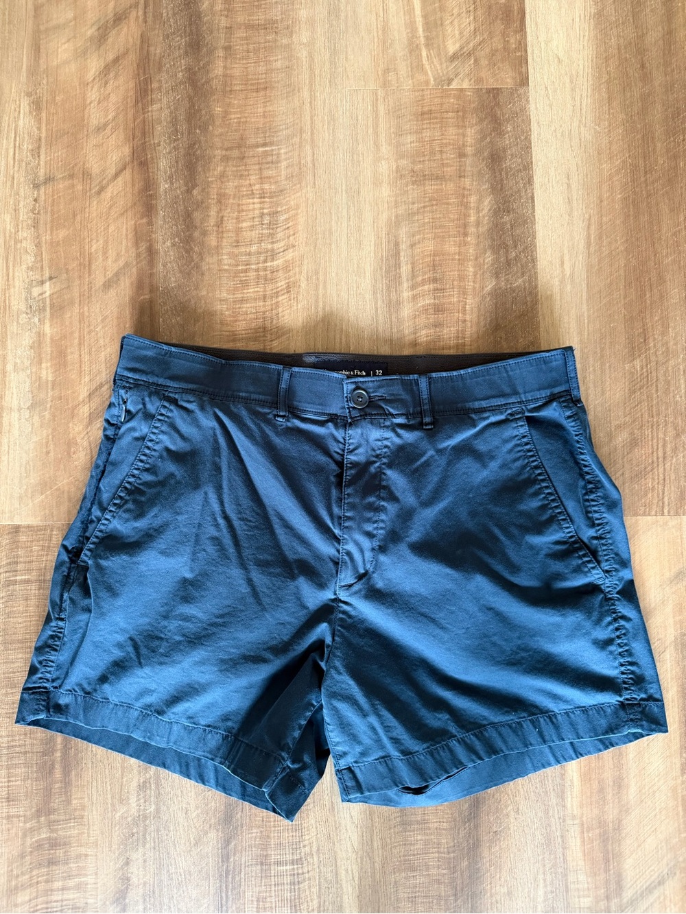 Abercrombie & Fitch Men's Navy Flat-Front Shorts